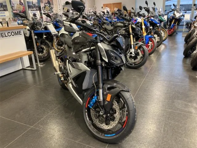BMW M1000R M 2026 — миниатюра 2