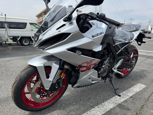Suzuki GSX-8R 3 2024 — миниатюра 4