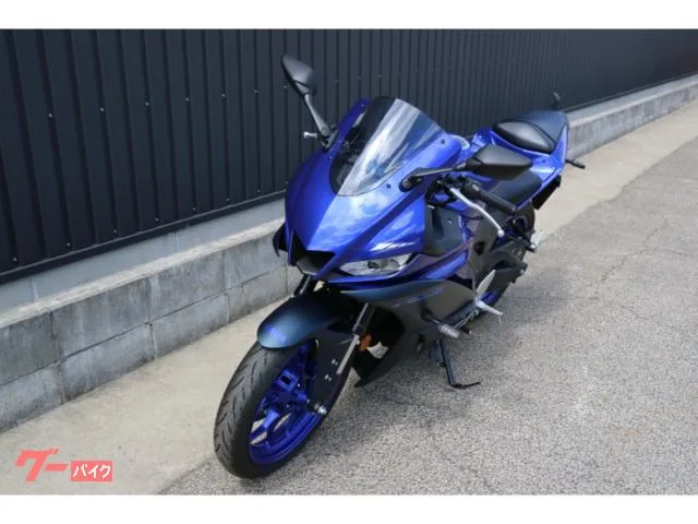 Yamaha YZF-R3 2023 — миниатюра 4