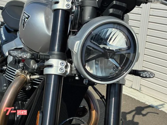 TRIUMPH 1200 2025 — миниатюра 4