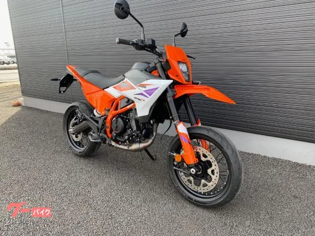 KTM 390SMC R 2026 — миниатюра 2