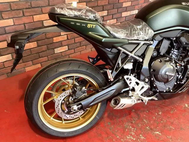 Suzuki GSX-8TT 2026 — миниатюра 4