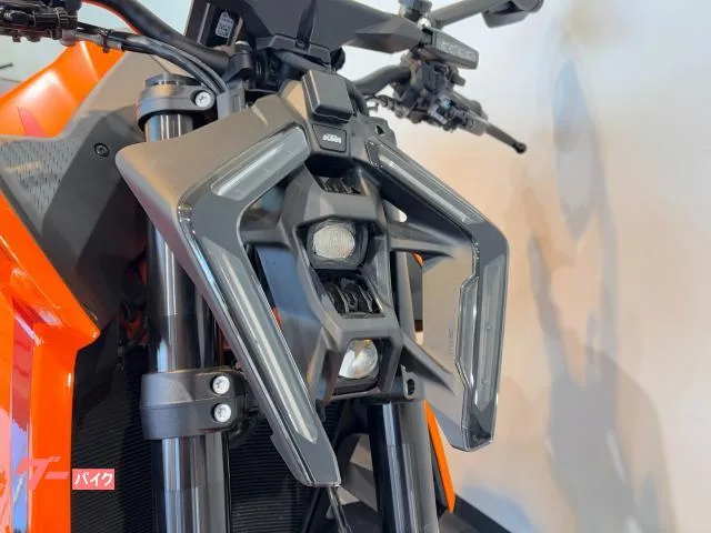 KTM 1390 R 2024 2024 — миниатюра 2