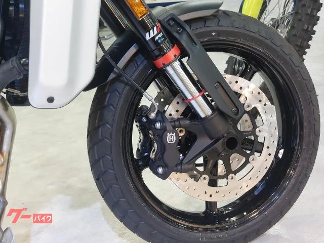 HUSQVARNA 801 2024 — миниатюра 4