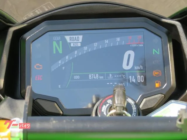 Kawasaki Ninja ZX-25R SE KRT EDITION TFT ETC2.0 USB 2023 — миниатюра 4