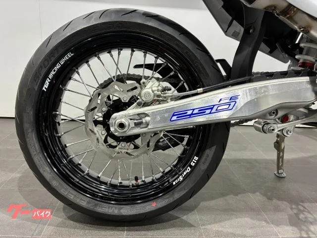 HUSQVARNA FE250HERITAGE 2025 2025 — миниатюра 5