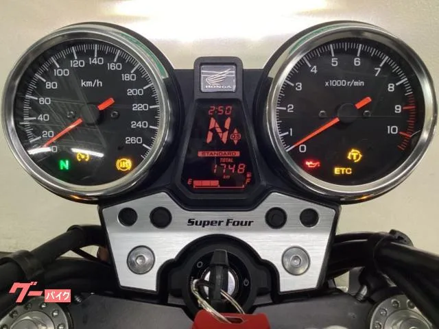 Honda CB1300Super Four SP 2023 — миниатюра 5