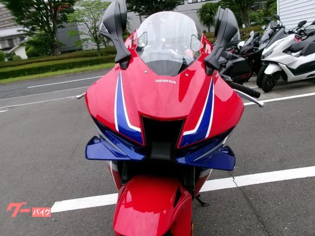 Honda CBR1000RR-R 2024 — миниатюра 3
