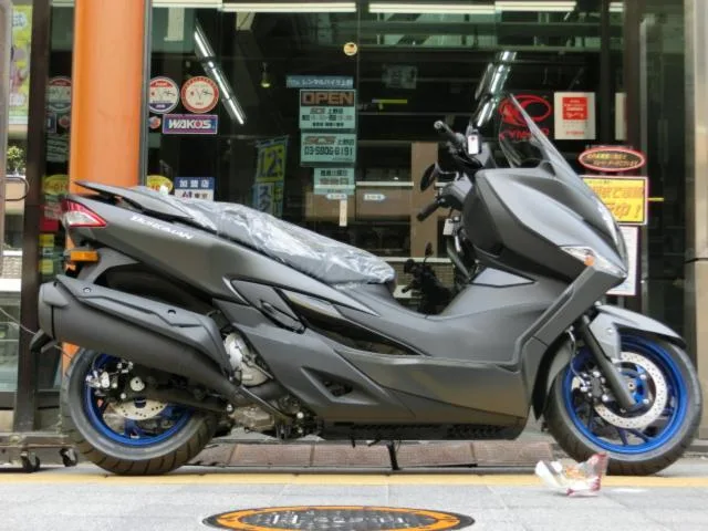 Suzuki 400 2024 — миниатюра 2