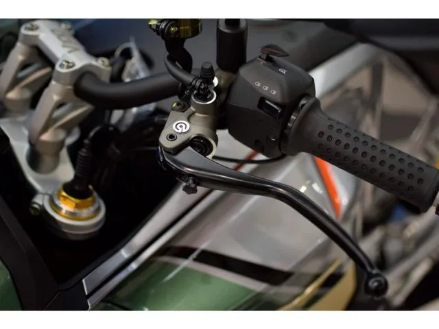 MOTO GUZZI V100 S 2023 — миниатюра 5
