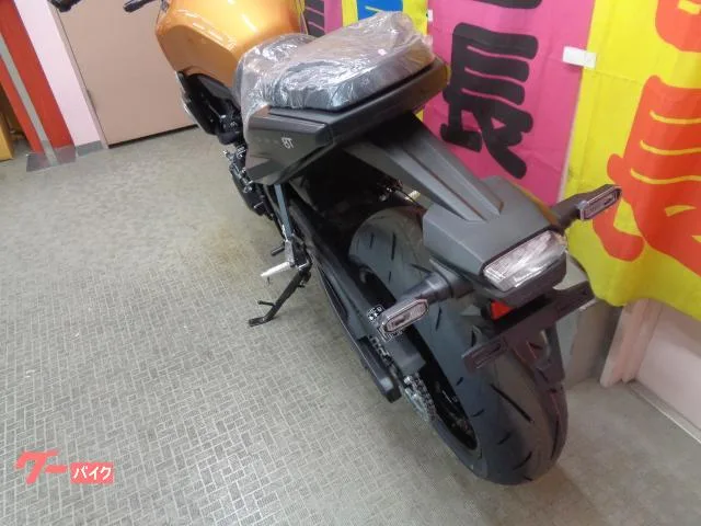 Suzuki GSX-8T 2026 — миниатюра 3