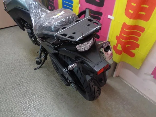 Suzuki V- 800 2026 — миниатюра 5