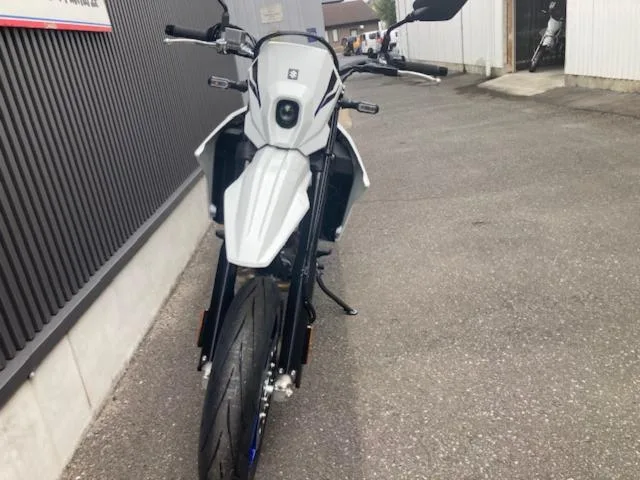 Suzuki DR-Z4SM 2025 2025 — миниатюра 3