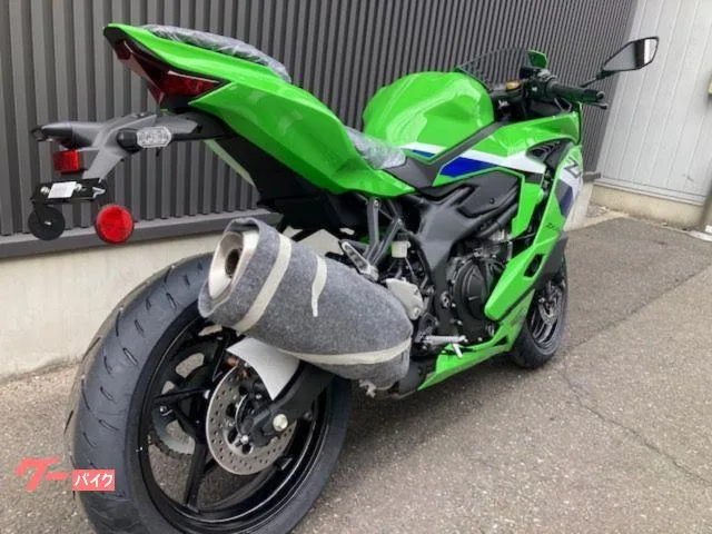 Kawasaki Ninja ZX-4RR 2026 2026 — миниатюра 4