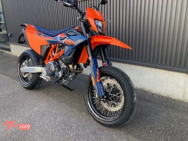 KTM 690SMC R 2026 2026 — миниатюра 3