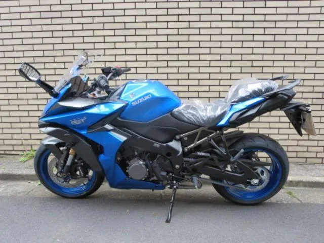 Suzuki GSX-S1000GT 2023 — миниатюра 3