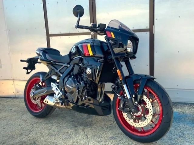 Suzuki GSX-8TT ABS USB 2026 — миниатюра 2