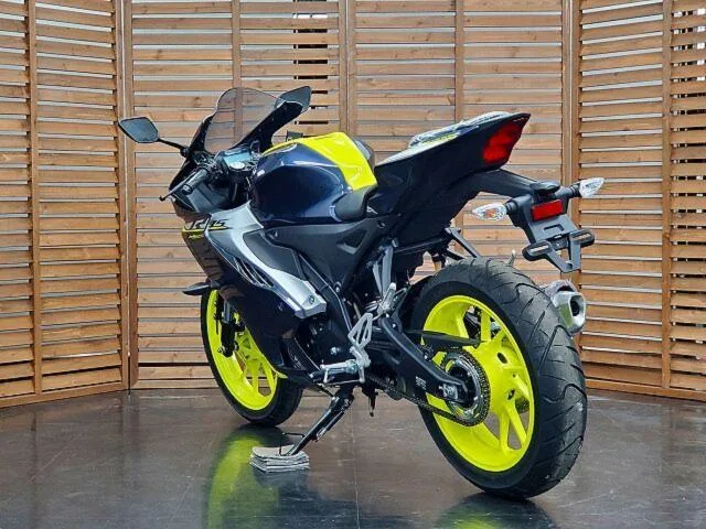 Yamaha YZF-R15 2023 9 2023 — миниатюра 3