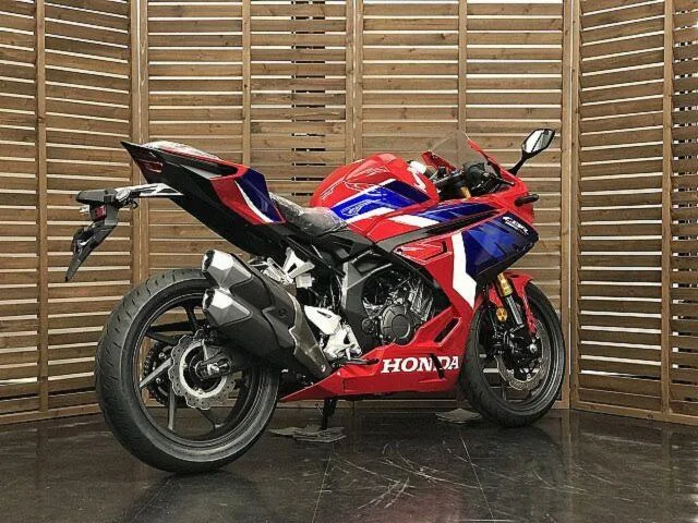 Honda CBR250RR 2025 — миниатюра 5