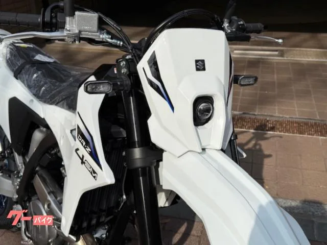 Suzuki DR-Z4SM 2026 2026 — миниатюра 3