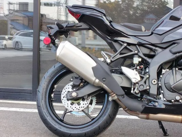 Kawasaki Ninja ZX-4R SE 2026 — миниатюра 4