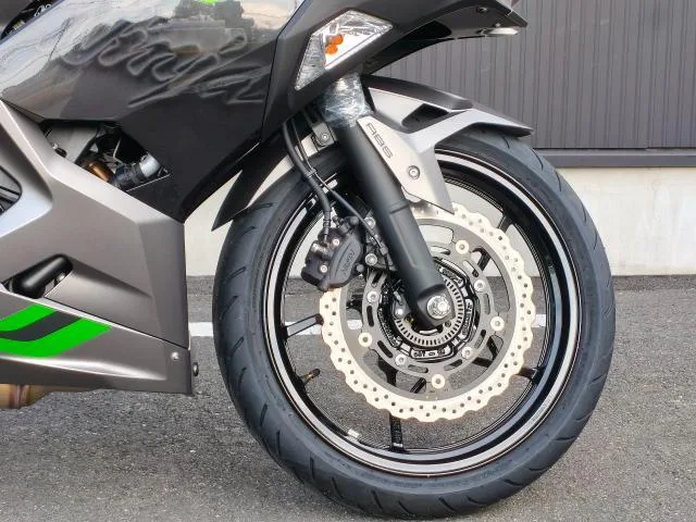 Kawasaki Ninja 400 2026 — миниатюра 2