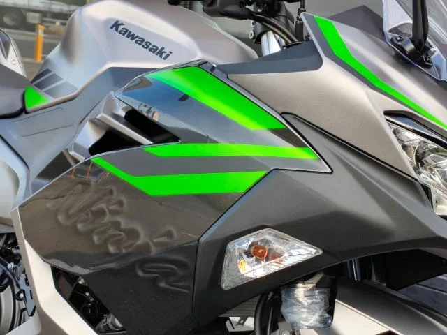Kawasaki Ninja 400 2026 — миниатюра 5