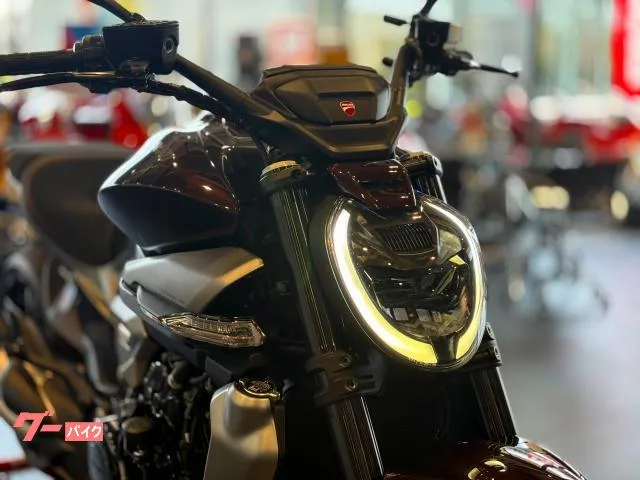DUCATI X V4 2026 — миниатюра 4