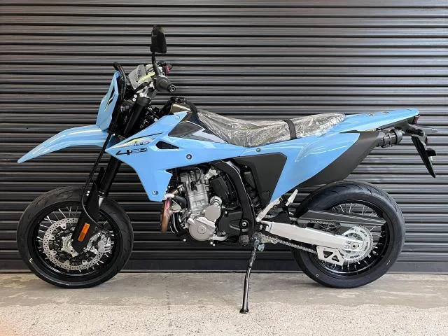 Suzuki DR-Z4SM 2025 — миниатюра 2