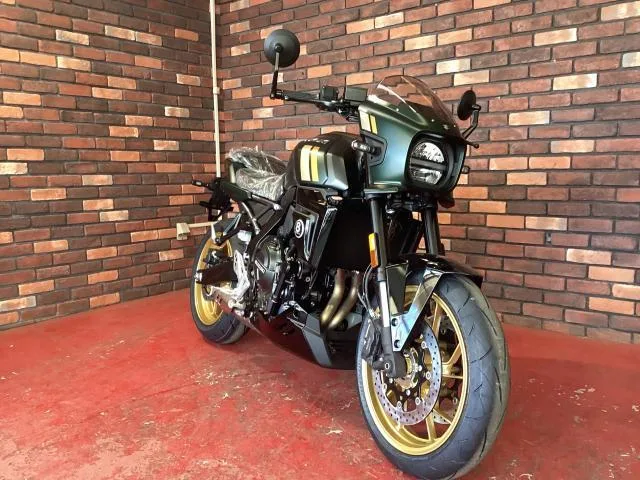 Suzuki GSX-8TT 2026 — миниатюра 3