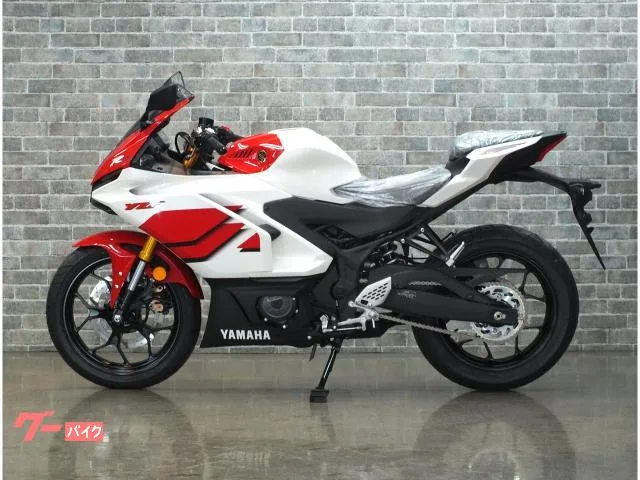 Yamaha YZF-R25 70th Anniversary Edition ABS 2026 2026 — миниатюра 4