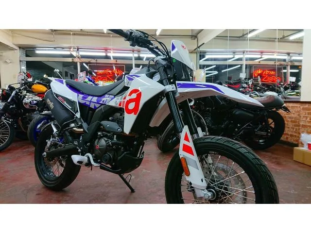 aprilia SX125 2023 — фото 1, купить с доставкой в Москву