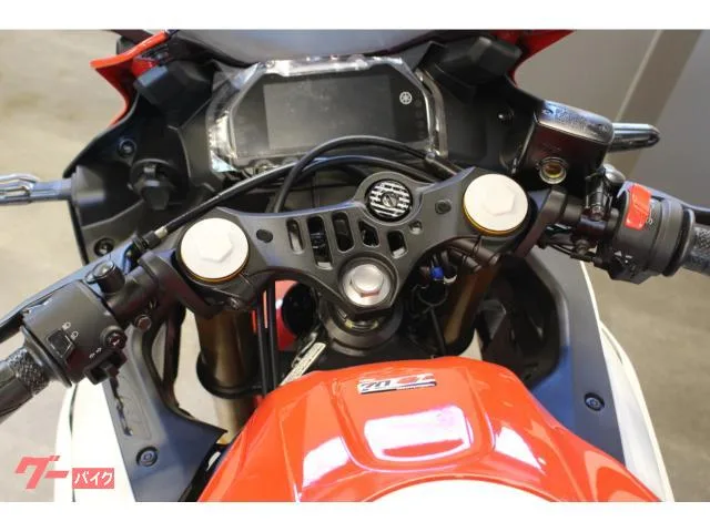 Yamaha YZF-R25 70th 2026 — миниатюра 4