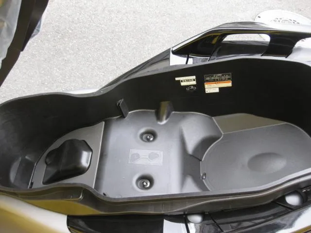 Yamaha X-MAX250 2026 — миниатюра 3
