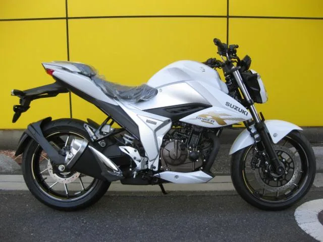 Suzuki GIXXER 250 2026 2026 — фото 1, купить с доставкой в Москву