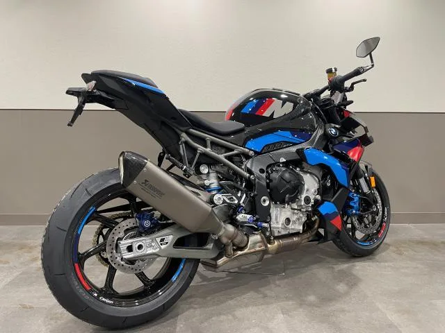 BMW M1000R M 2026 — миниатюра 3