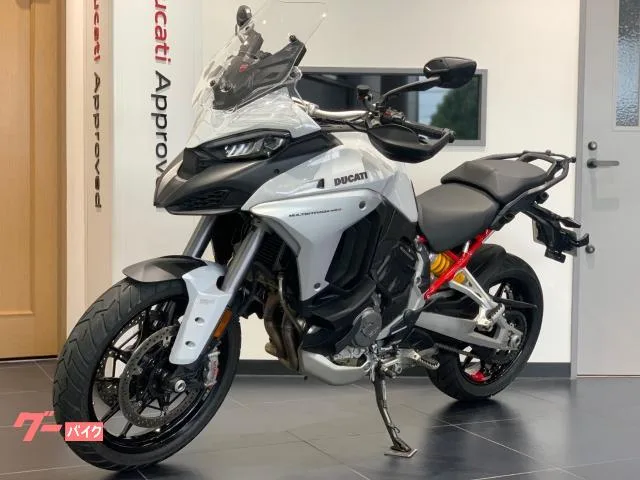 DUCATI V4S 2023 — миниатюра 2