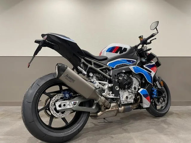 BMW M1000R 2026 — миниатюра 3