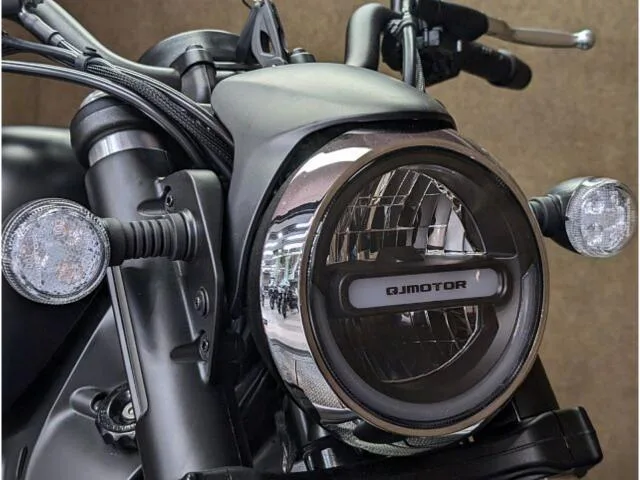 QJMOTOR SRV 250 2025 — миниатюра 5