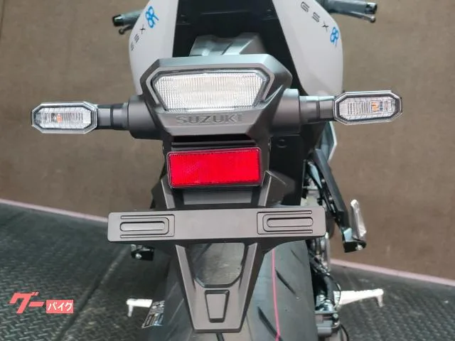 Suzuki GSX-8R 2026 — миниатюра 3