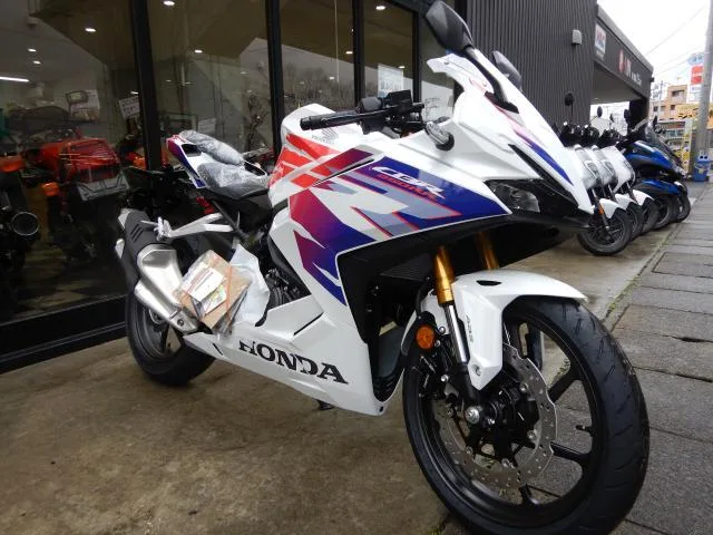 Honda CBR250RR 2025 2025 — миниатюра 4