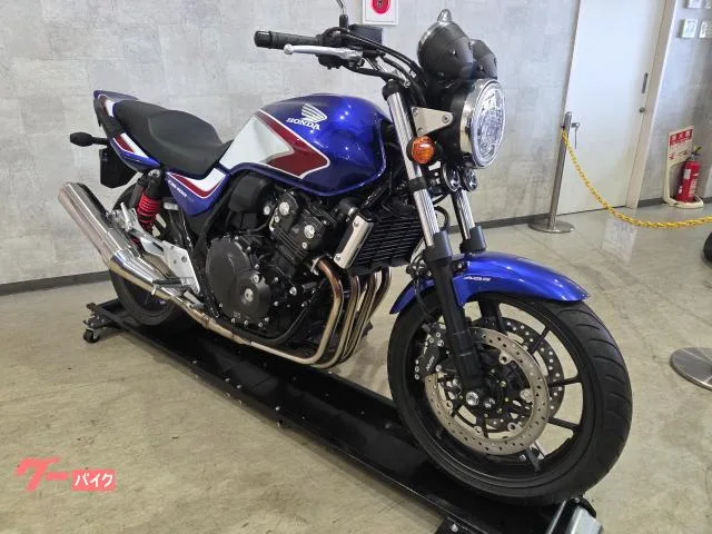 Honda CB400Super Four VTEC Revo 2023 75104 2022 — миниатюра 4