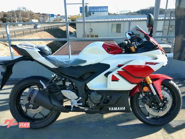 Yamaha YZF-R3 70th Anniversary Edition 2026 — миниатюра 2