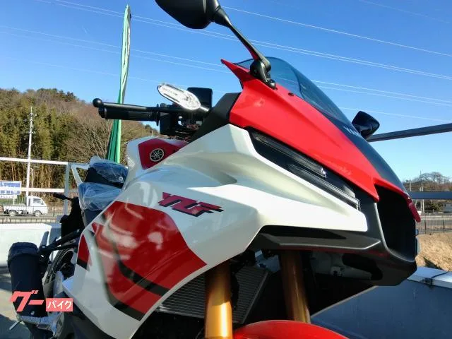 Yamaha YZF-R3 70th Anniversary Edition 2026 — миниатюра 4