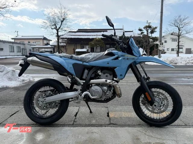 Suzuki DR-Z4SM 2025 — фото 1, купить с доставкой в Москву