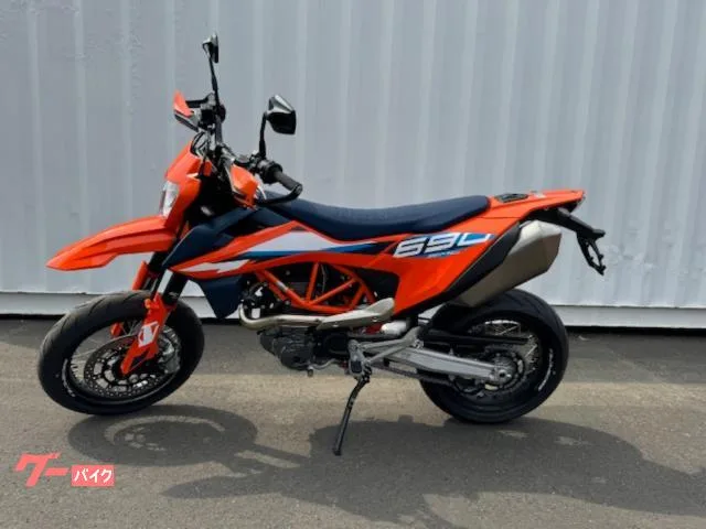 KTM 690SMC R 2024model 2024 — фото 1, купить с доставкой в Москву