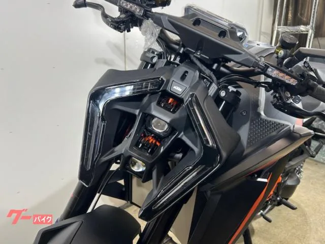 KTM 1390 R 2024 — миниатюра 2