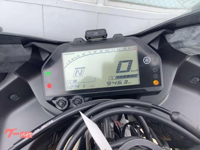 Yamaha YZF-R25 2022 — миниатюра 3