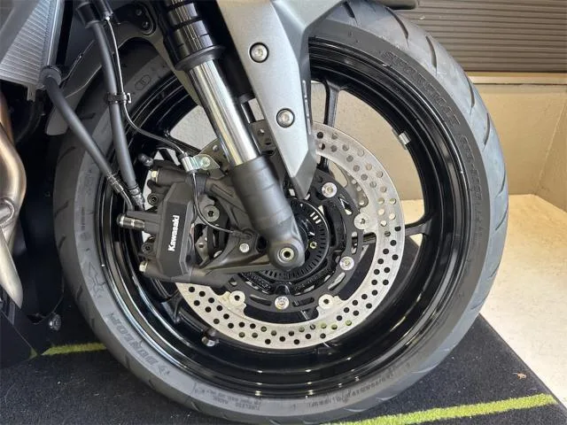 Kawasaki Ninja ZX-4R SE 2026 — миниатюра 3