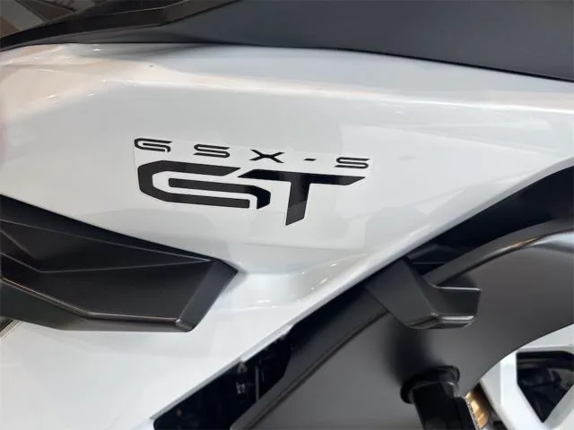 Suzuki GSX-S1000GT 2026 — миниатюра 2